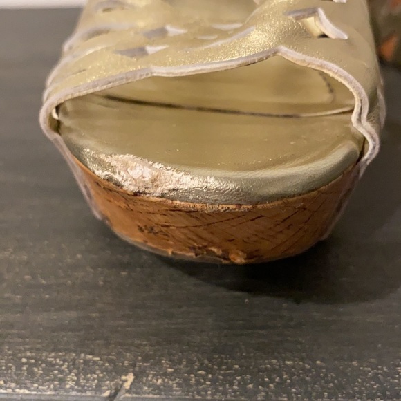 BCBGeneration gold wedge sandals! 💛 - Picture 5 of 5